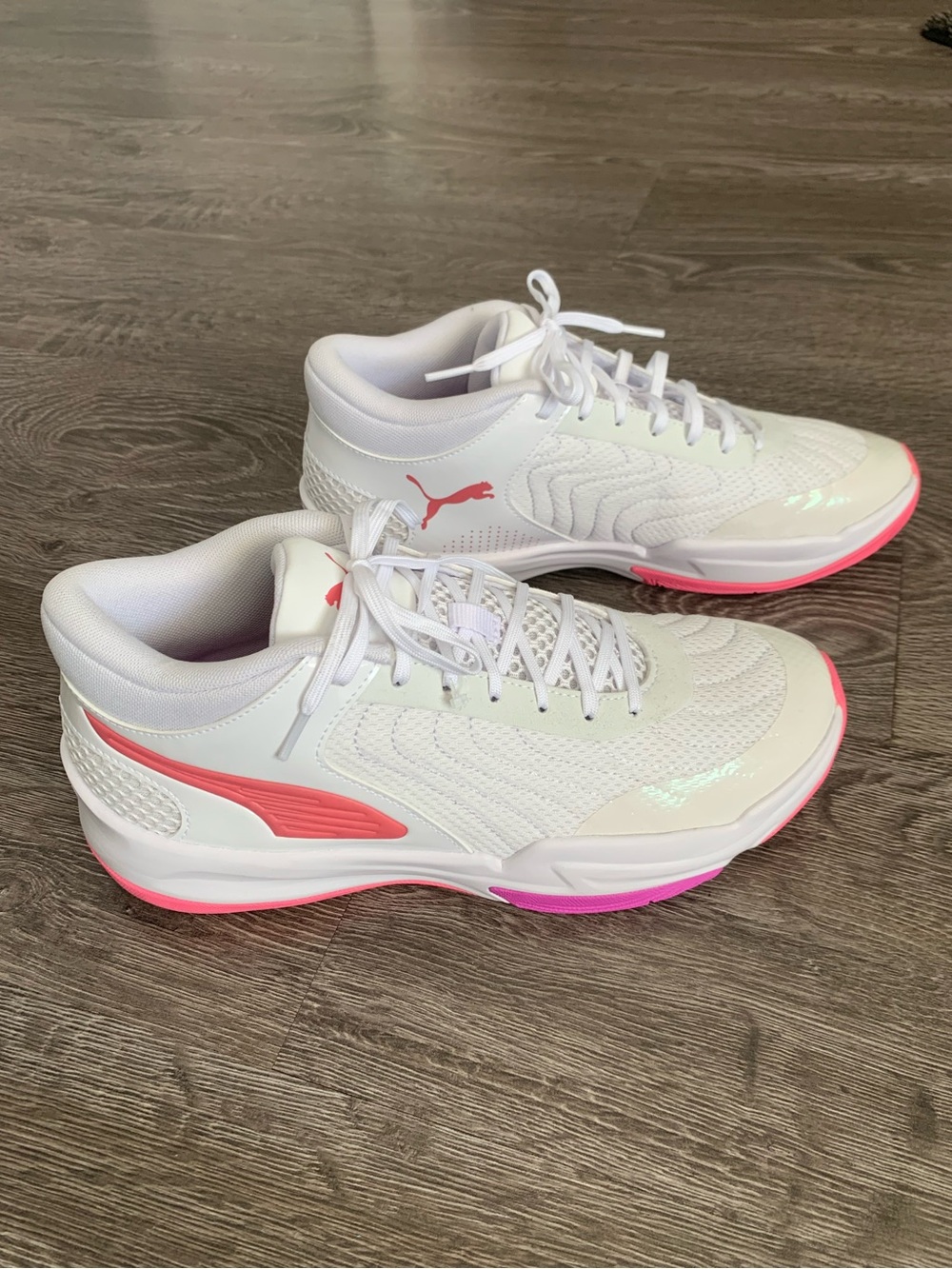 Puma Women's court pro 2 metallic White Athletic Sneakers with Pink Accents